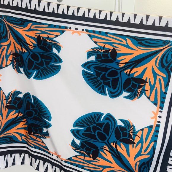 Two piece flower/ Aztec print set white black orange and teal - Picture 4 of 9